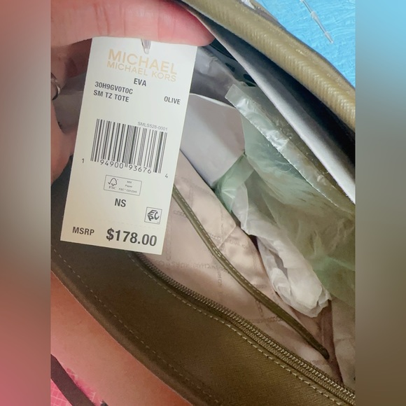 MICHAEL Michael Kors Jet Set Travel Large Packable Tote Black Olive new with tag - Picture 7 of 8